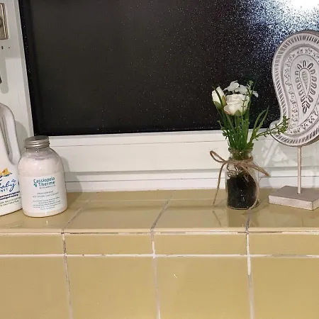 Ruhige, Sehr Schöne Mit Kamin, Haus Dinger
