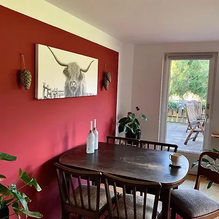 Apartment Ruhige, Sehr Schöne Mit Kamin, Haus Dinger *